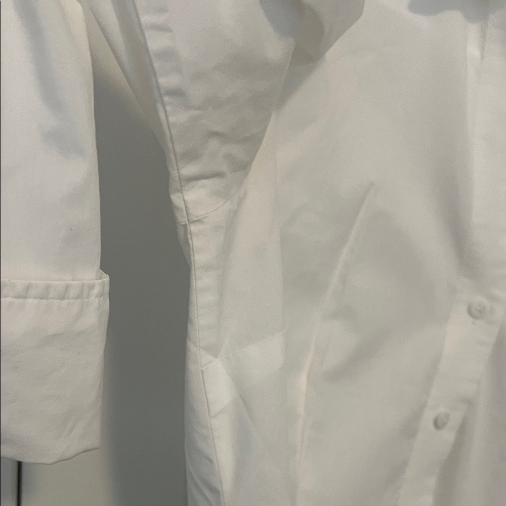 Worthington Size 10 Petite Stretch Blouse in White - Picture 5 of 6